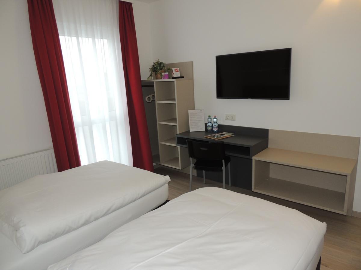 Avia Motel Bisamberg Korneuburg Kültér fotó