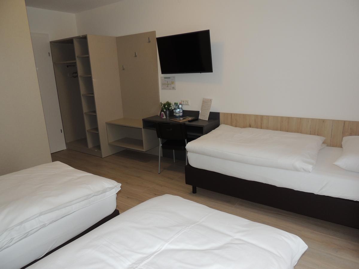 Avia Motel Bisamberg Korneuburg Kültér fotó