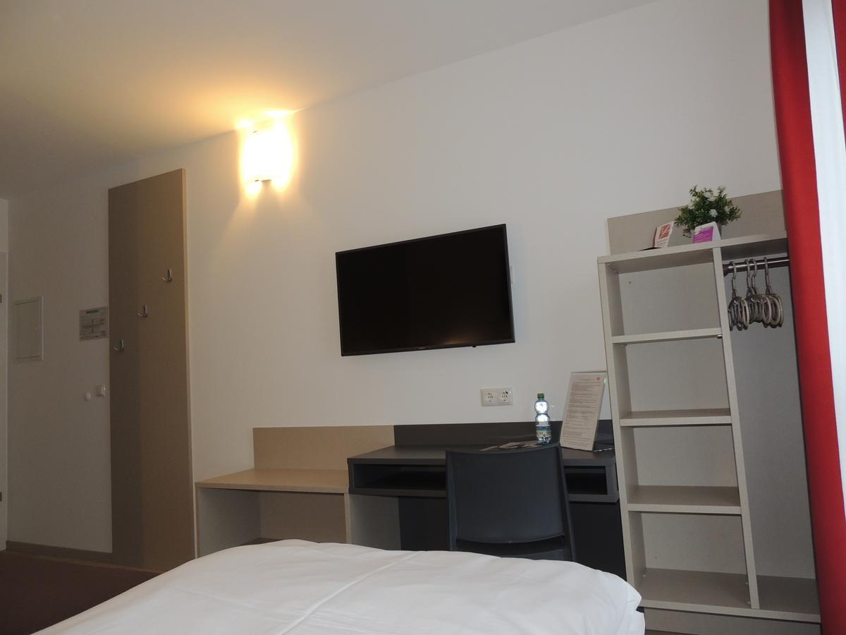 Avia Motel Bisamberg Korneuburg Kültér fotó