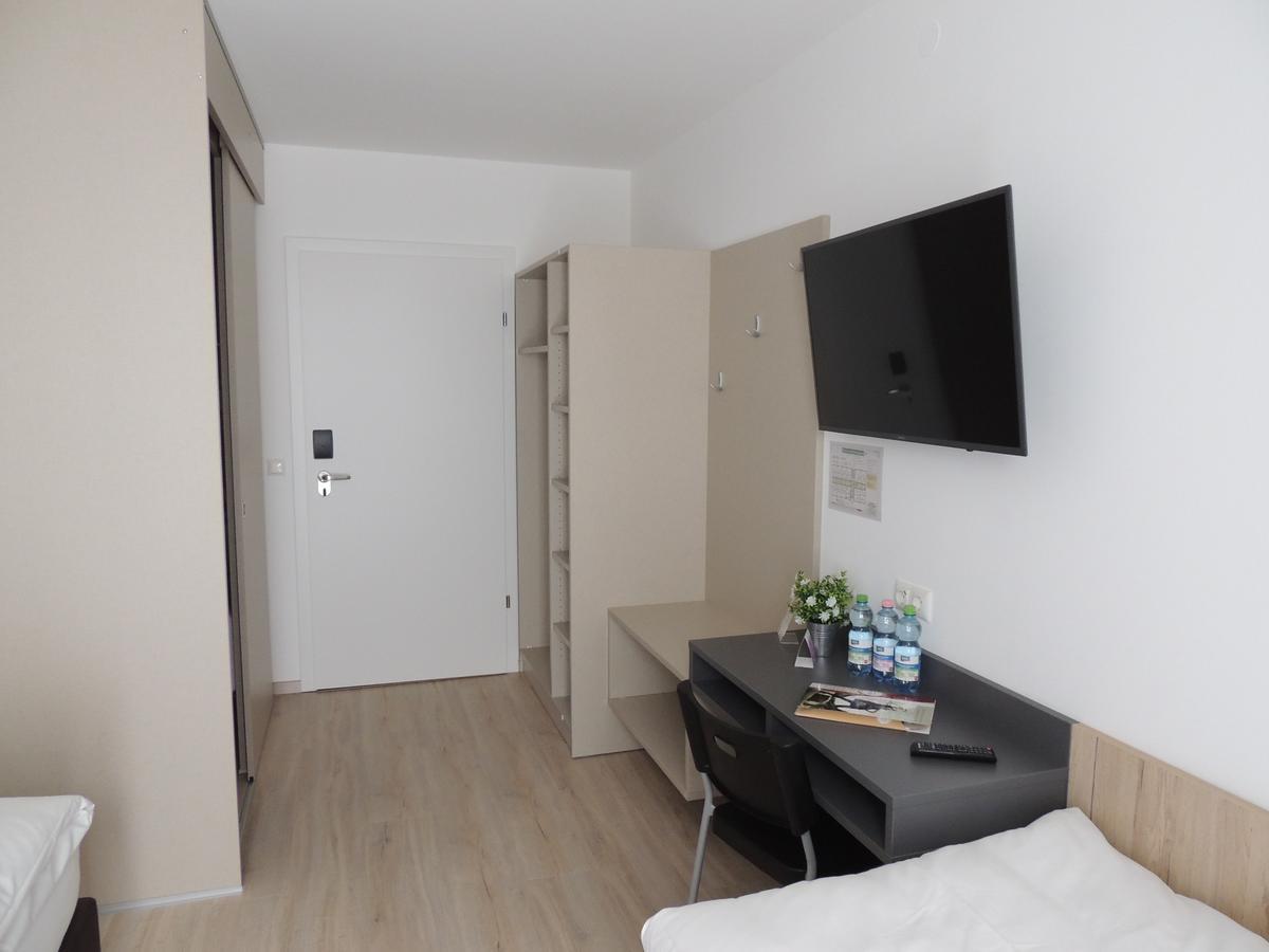 Avia Motel Bisamberg Korneuburg Kültér fotó