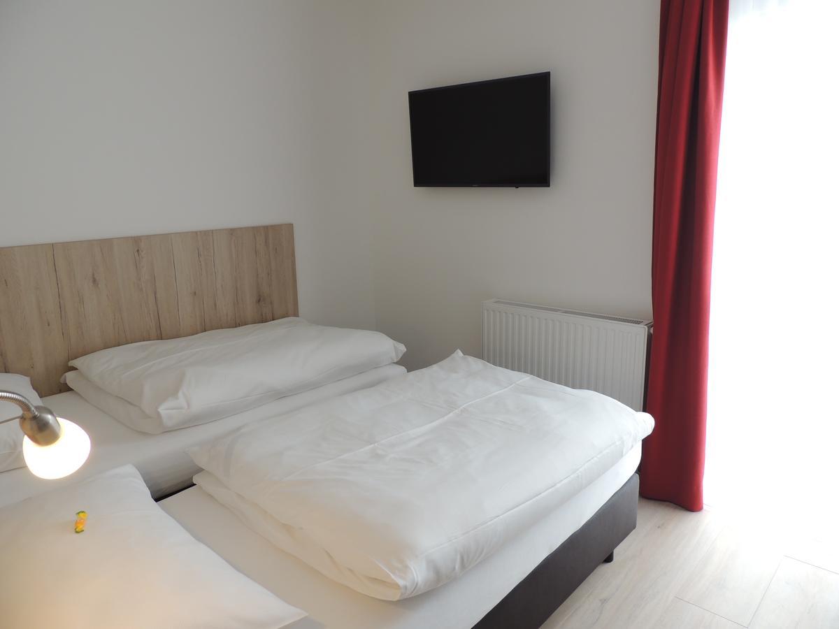 Avia Motel Bisamberg Korneuburg Kültér fotó